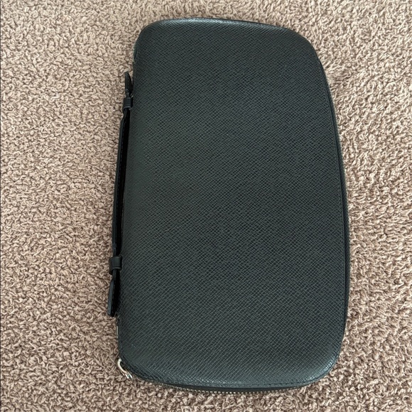 Louis Vuitton Black Taiga Leather Zippy Travel Organizer Wallet Clutch - Picture 11 of 16